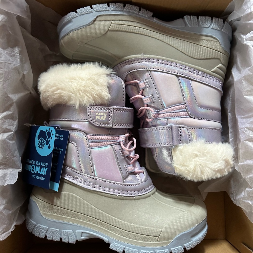 Brand new Striderite winter boots